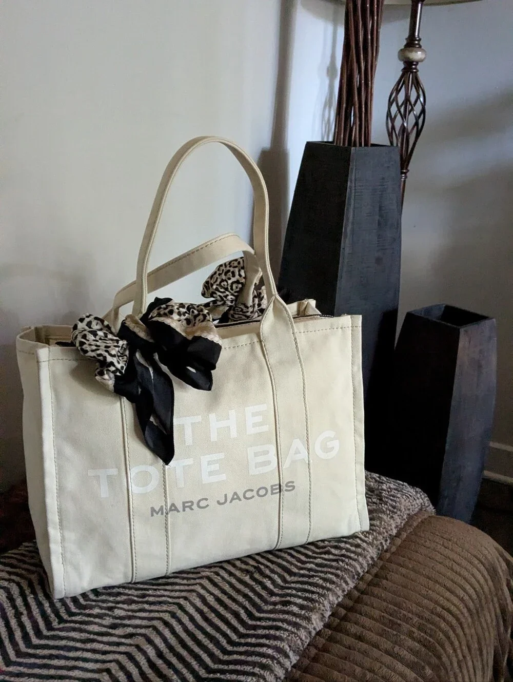 Marc Jacobs authentic 17l
